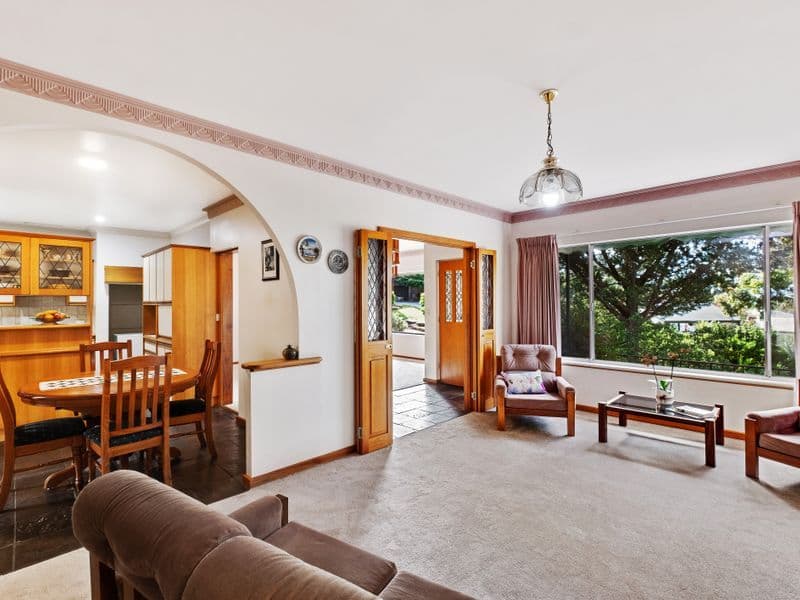 2 Kara Road, Seaview Downs SA 5049, Seaview Downs - Thumbnail 3