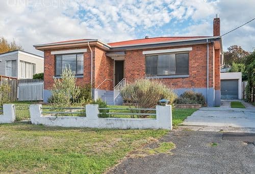 6 Valley Street, Trevallyn, Trevallyn - Image 1