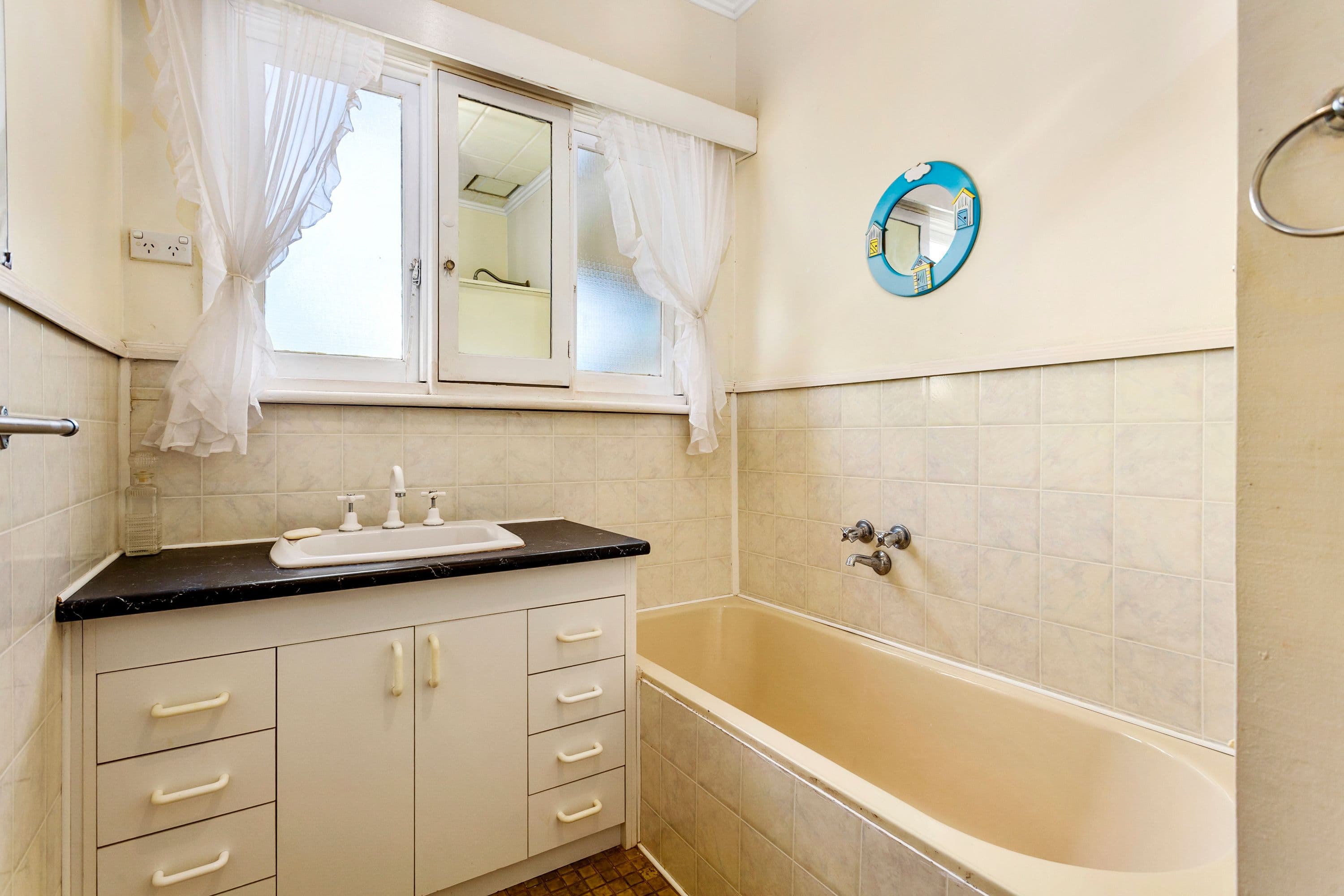 8 Oswald Street, Dandenong VIC 3175, Dandenong - Thumbnail 7
