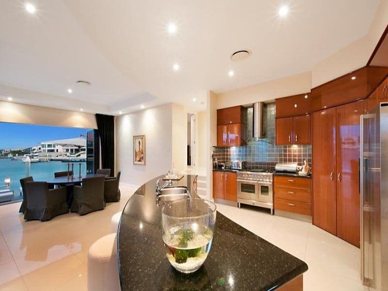 68 Royal Albert Crescent, SOVEREIGN ISLANDS QLD 4216, Sovereign Islands - Thumbnail 5