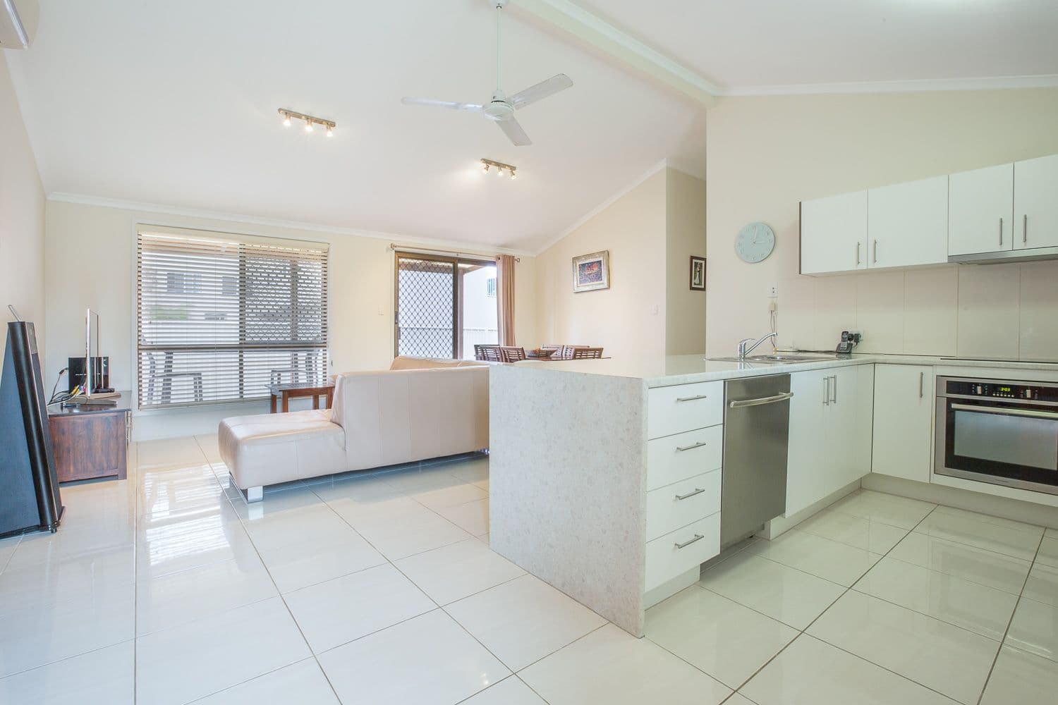 80 Broadwater Avenue, MAROOCHYDORE QLD 4558, Maroochydore - Thumbnail 3