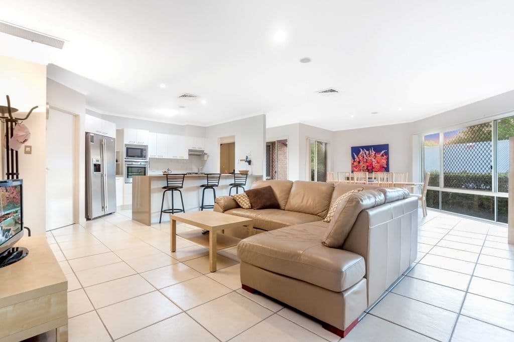 3 Bookleaf Place, Bridgeman Downs QLD 4035, Bridgeman Downs - Thumbnail 5