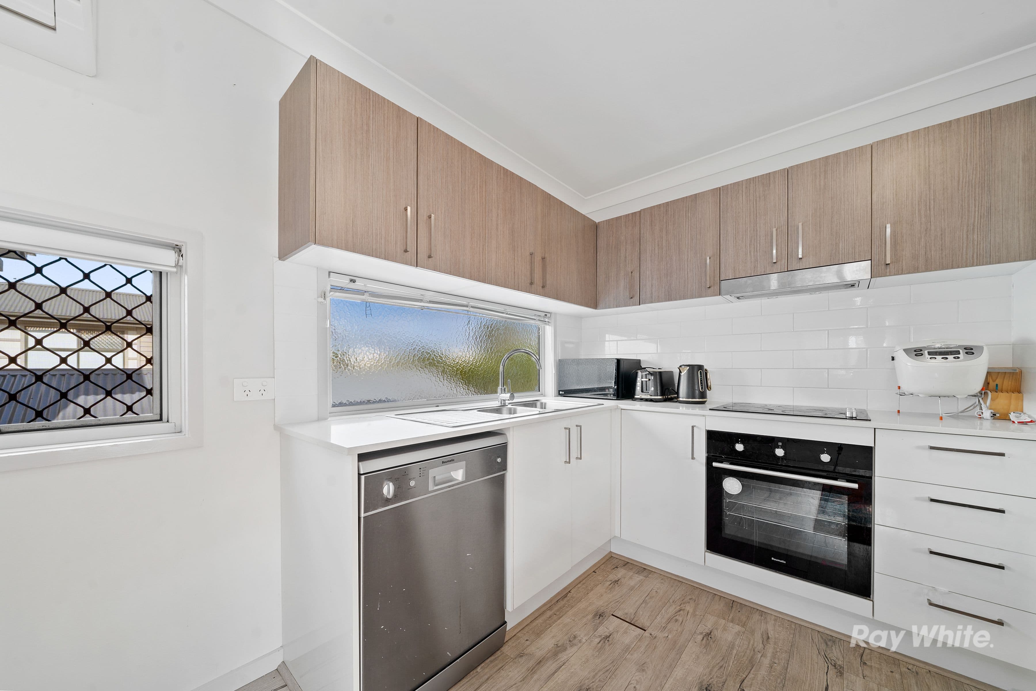 9 Macbeth Street, Kingston QLD 4114, Kingston - Thumbnail 6