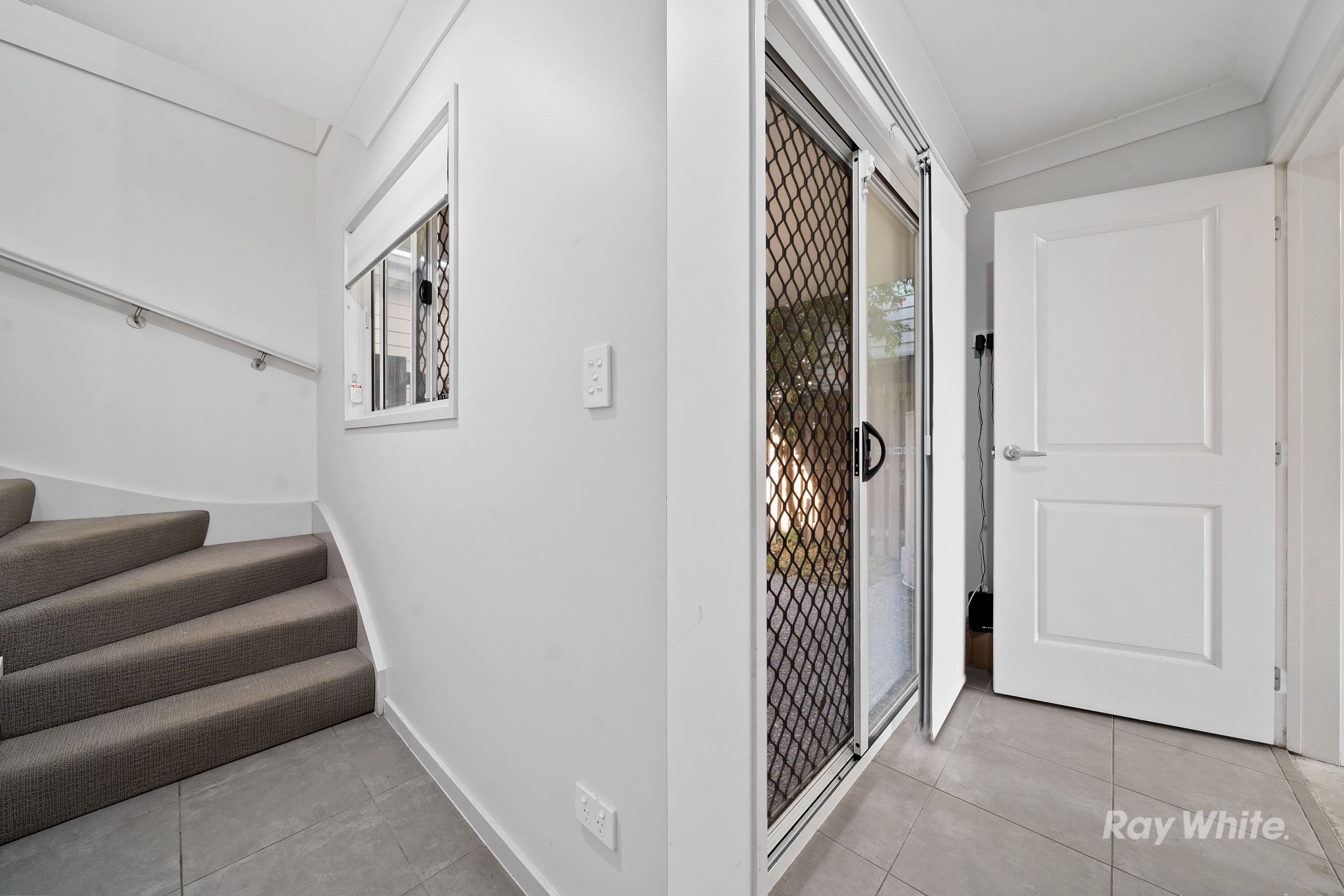 9 Macbeth Street, Kingston QLD 4114, Kingston - Thumbnail 7