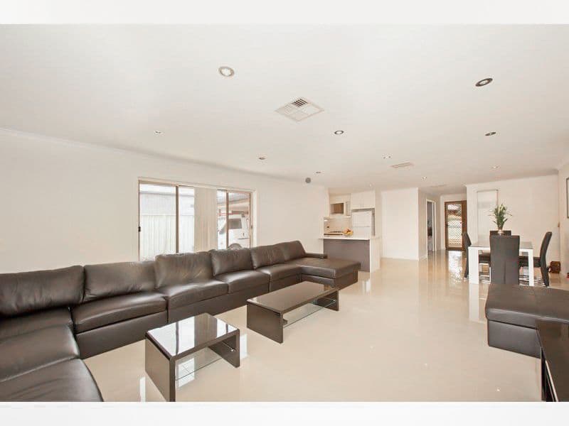 21 Niemeyer Crescent, St Agnes SA 5097, St Agnes - Thumbnail 3