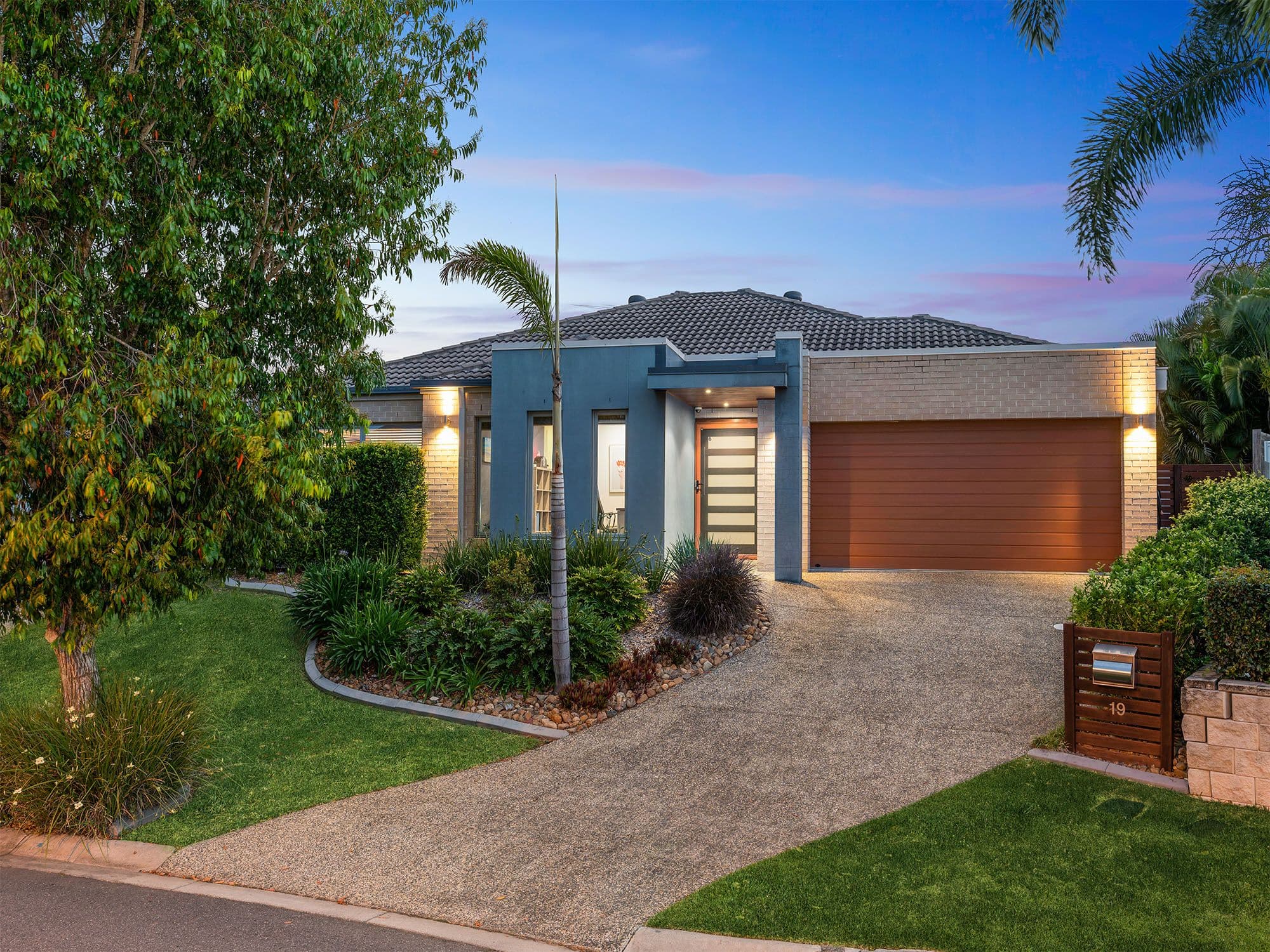 19 Southwalk Esplanade, Underwood QLD 4119, Underwood - Image 1