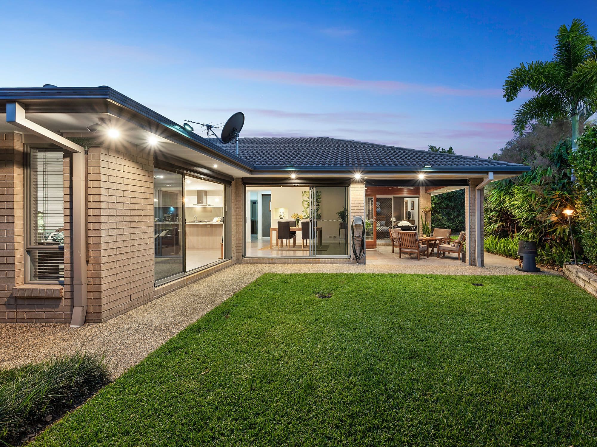 19 Southwalk Esplanade, Underwood QLD 4119, Underwood - Thumbnail 2
