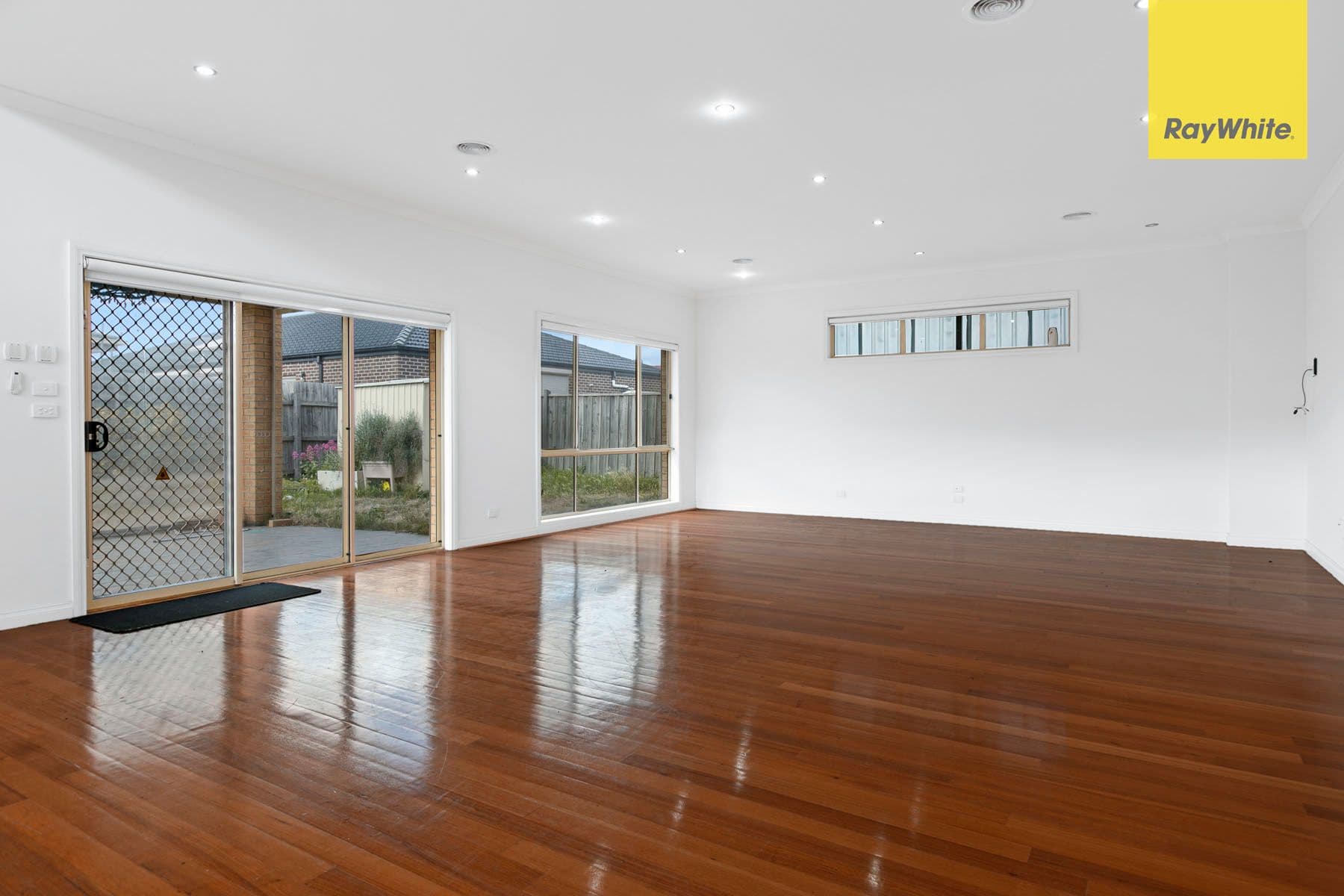3 Castlebury Place, Deer Park VIC 3023, Deer Park - Thumbnail 8