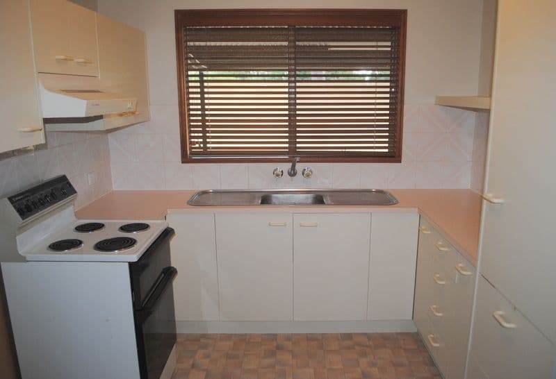 42 Boolooroo Street, Ashley - Thumbnail 4