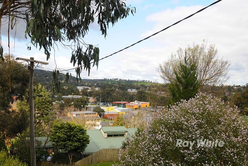 22 Craig Avenue, FERNTREE GULLY VIC 3156, Ferntree Gully - Thumbnail 4