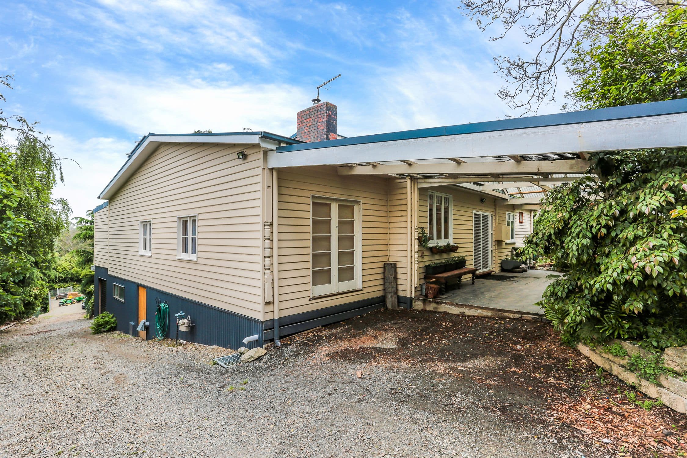 51 Irvine Street, Mount Evelyn VIC 3796, Mount Evelyn - Thumbnail 2
