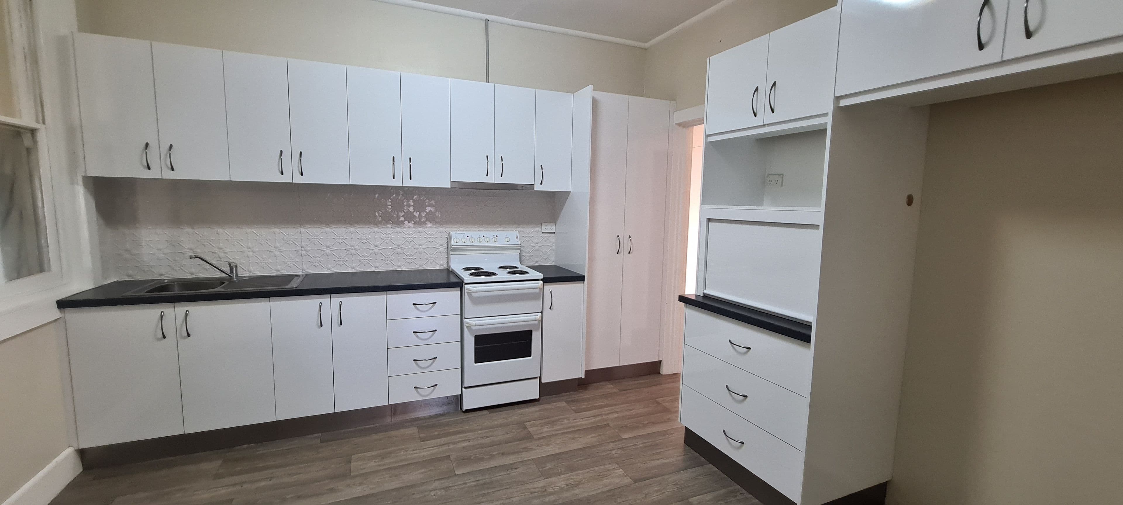 29 Orange Street, Parkes NSW 2870, Parkes - Thumbnail 3
