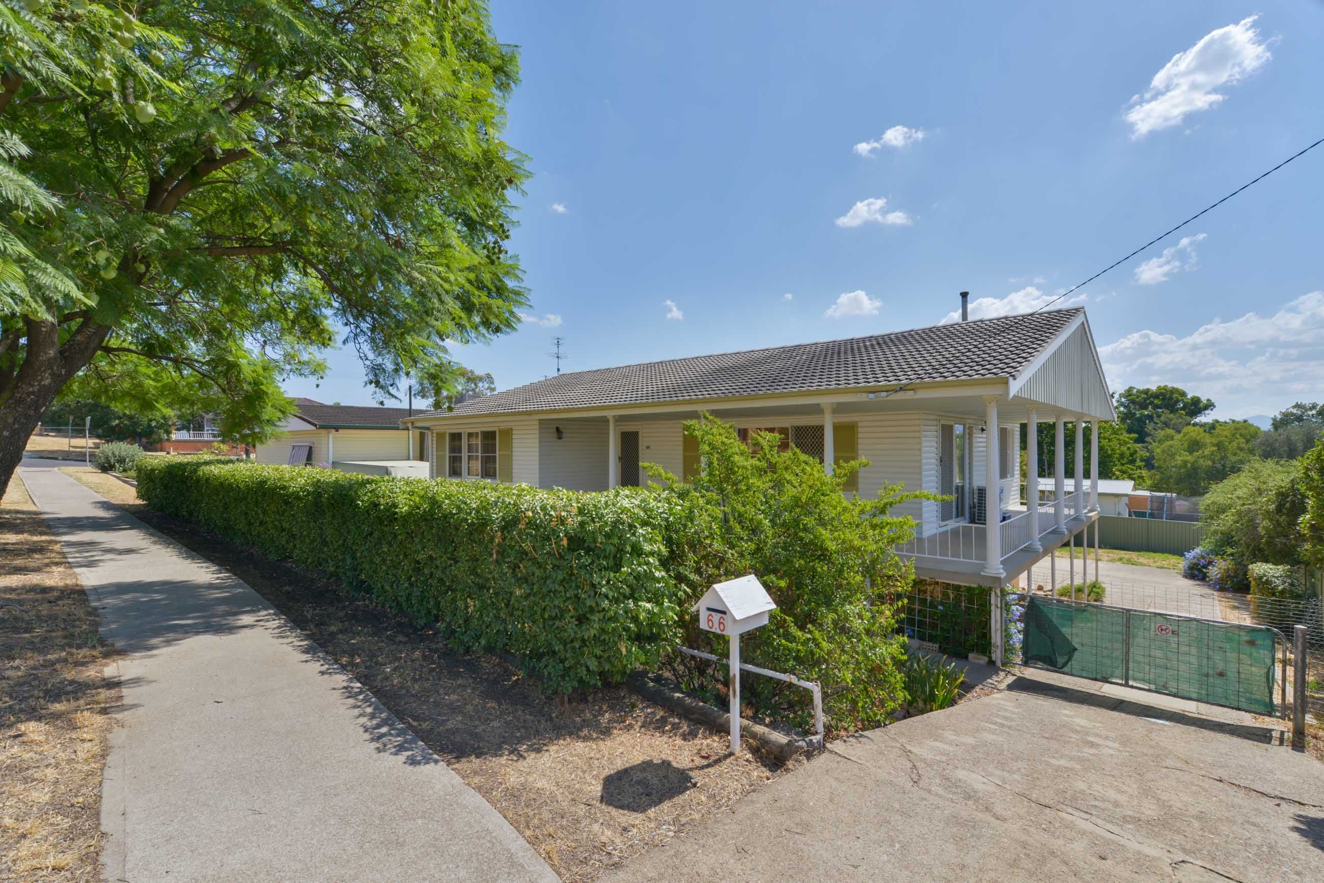 66 Hillvue Road, Tamworth NSW 2340, Tamworth - Image 1