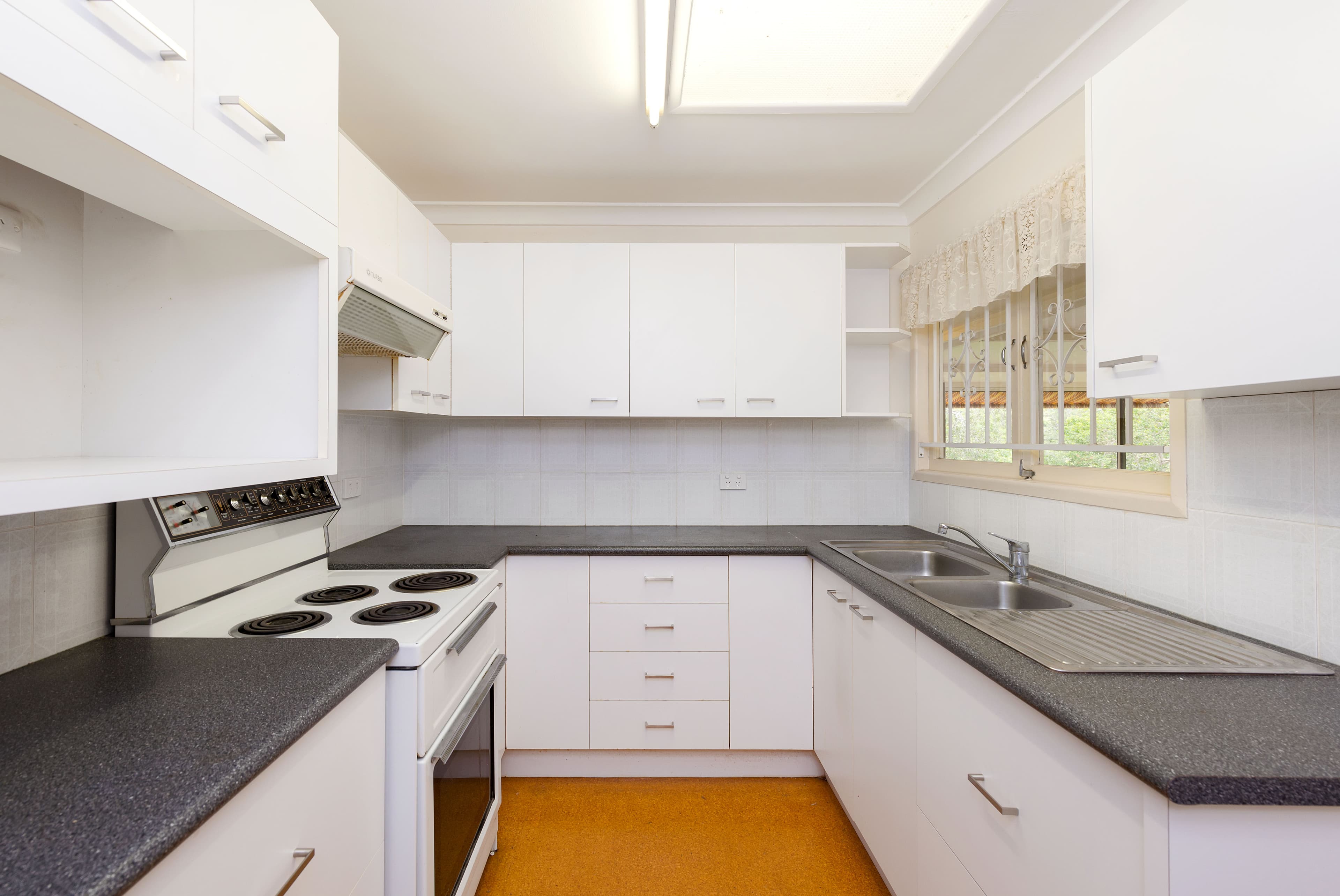 4 Woodbine Street, The Gap QLD 4061, The Gap - Thumbnail 4