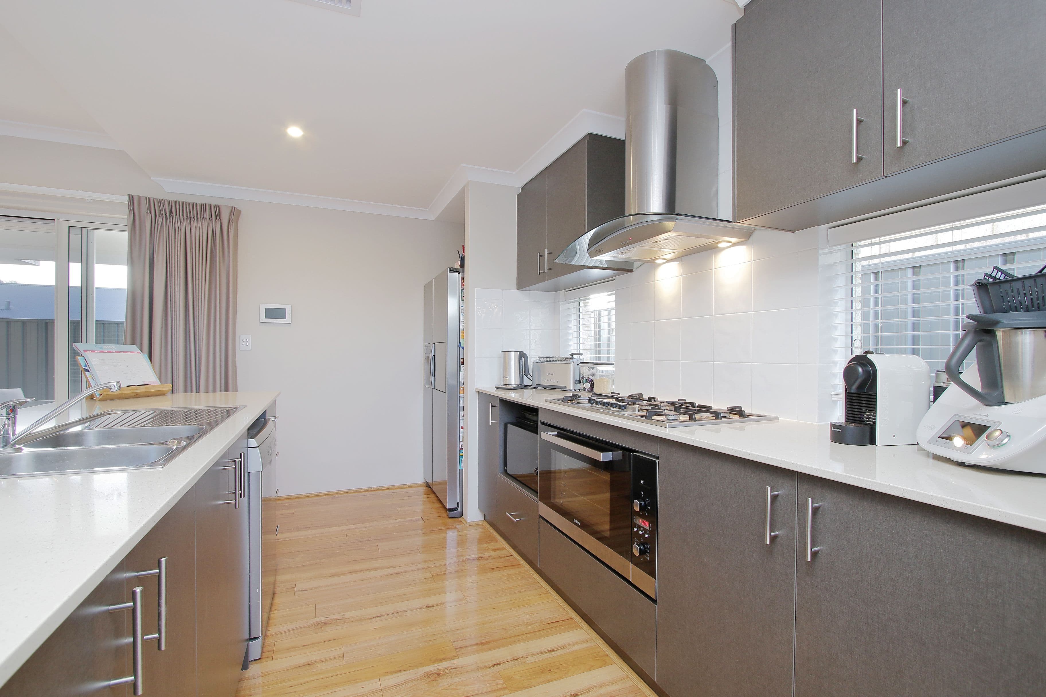 41 Barnevelder Bend, Southern River WA 6110, Southern River - Thumbnail 2