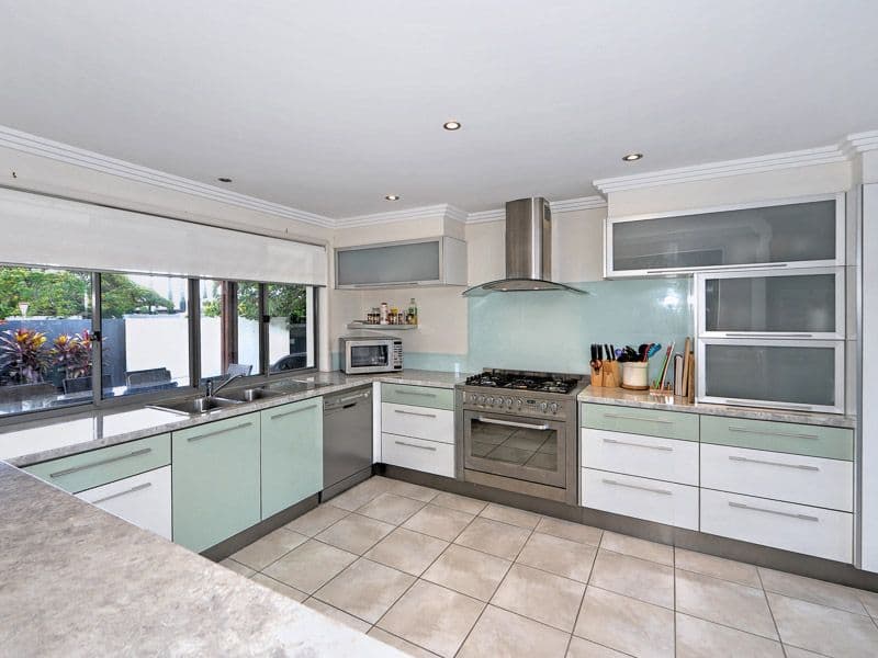 80 Campbell Street, Sorrento QLD 4217, Sorrento - Thumbnail 2
