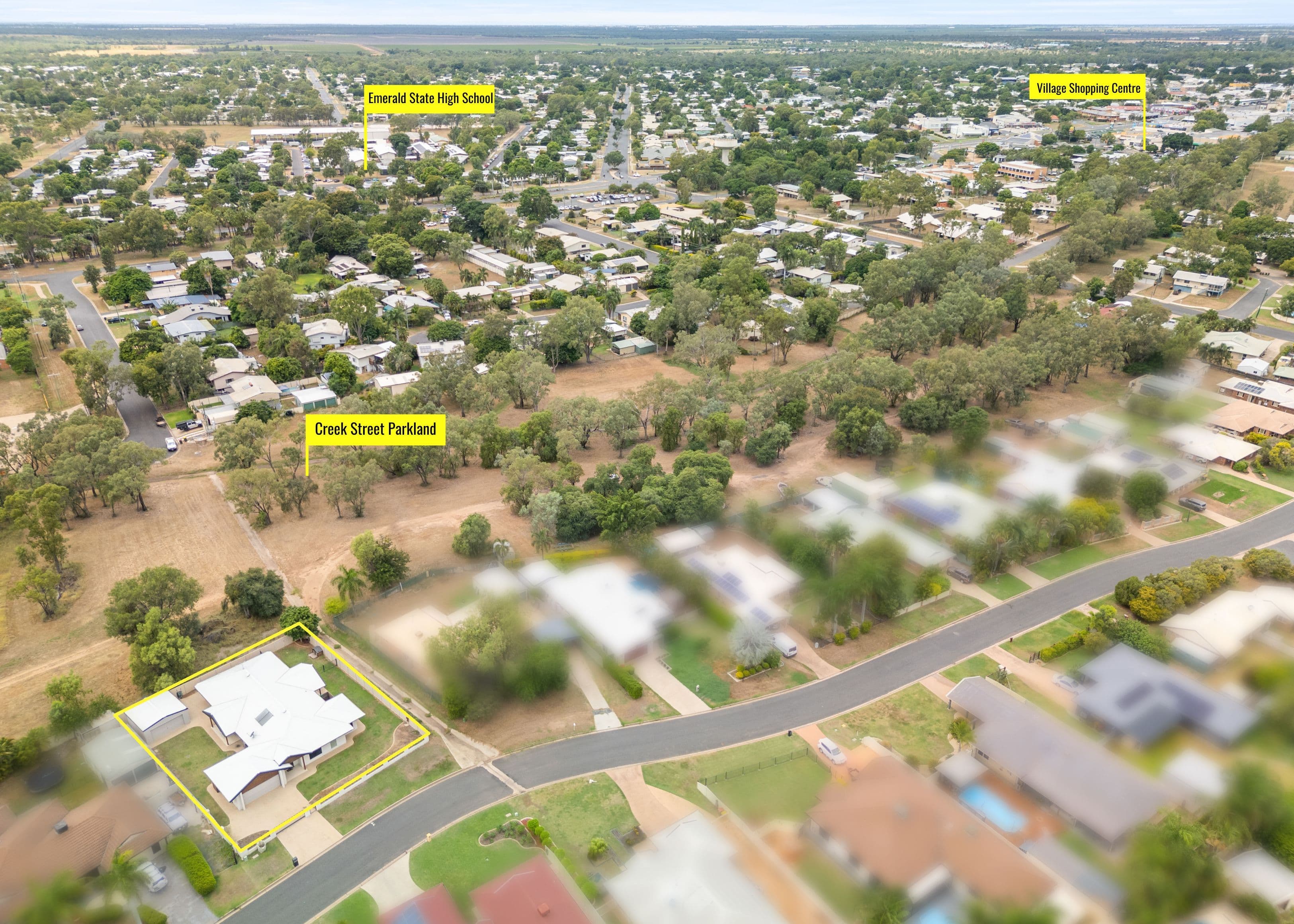 24 Kidd Street, Emerald QLD 4720, Emerald - Thumbnail 3