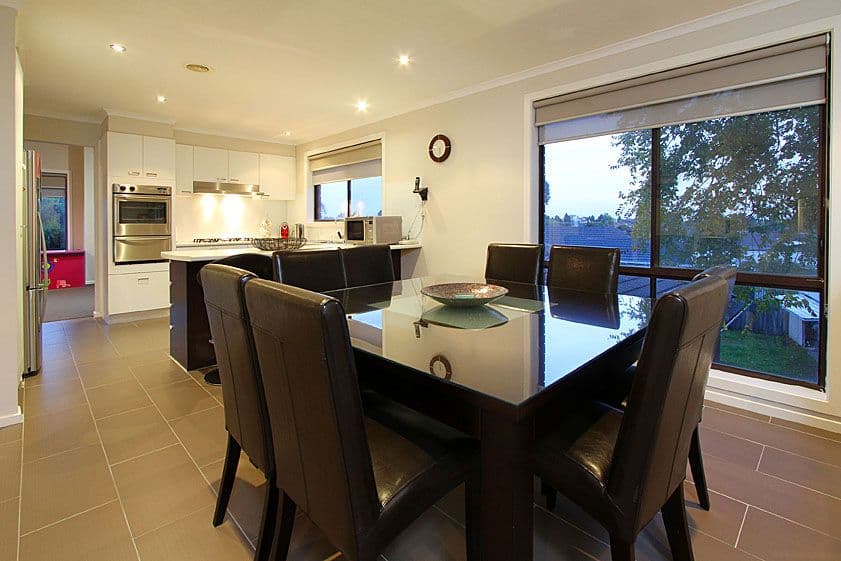 10 Essue Court, MILL PARK VIC 3082, Mill Park - Thumbnail 4