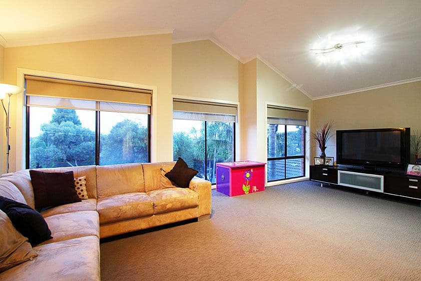 10 Essue Court, MILL PARK VIC 3082, Mill Park - Thumbnail 5