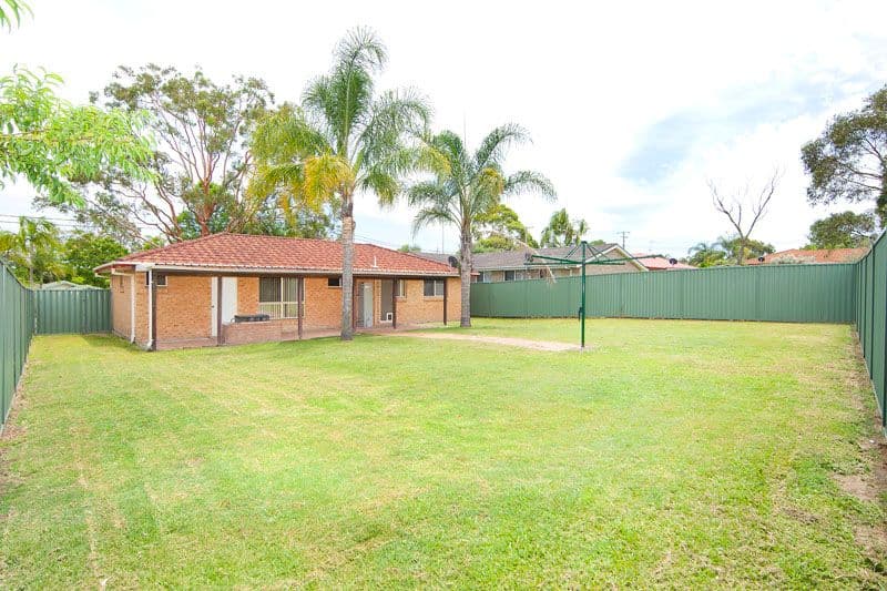 5 White Swan Avenue, BLUE HAVEN NSW 2262, Blue Haven - Thumbnail 3