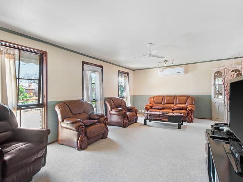 52 O'Neills Road, Melton VIC 3337, Melton - Thumbnail 5