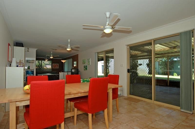 81 Bottlebrush Drive, KIARA WA 6054, Kiara - Thumbnail 5