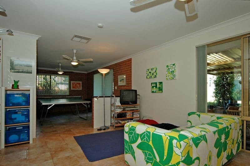 81 Bottlebrush Drive, KIARA WA 6054, Kiara - Thumbnail 6