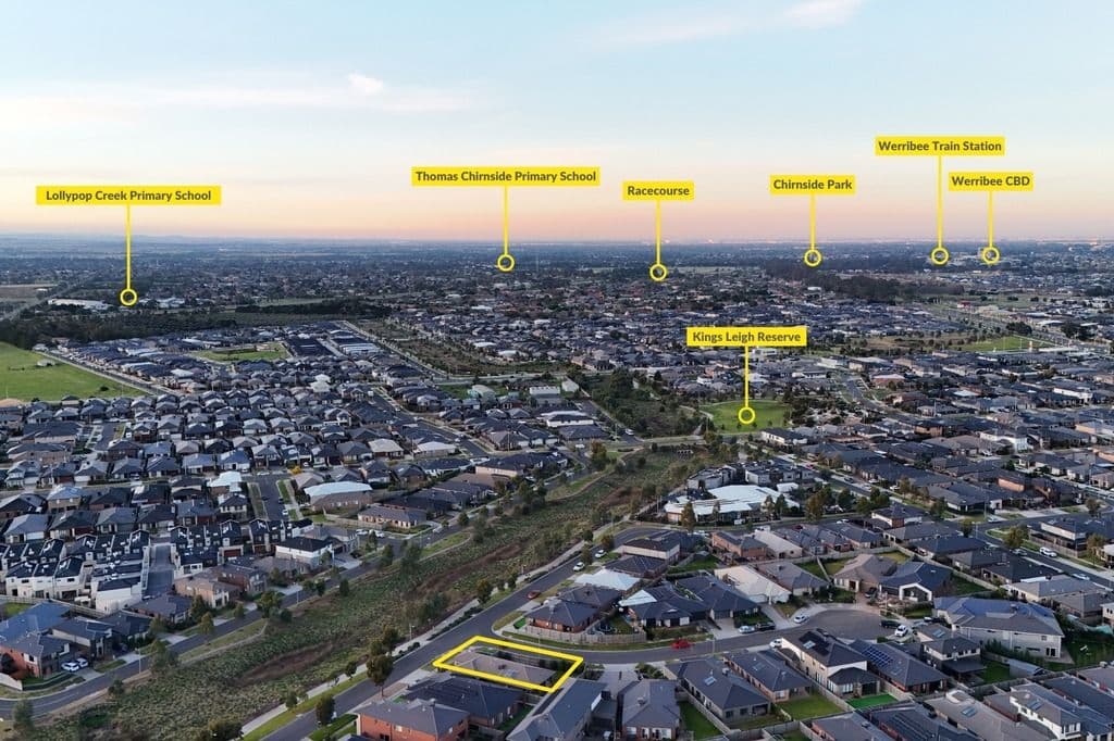 14 Ferntree Drive, Werribee VIC 3030, Werribee - Thumbnail 2