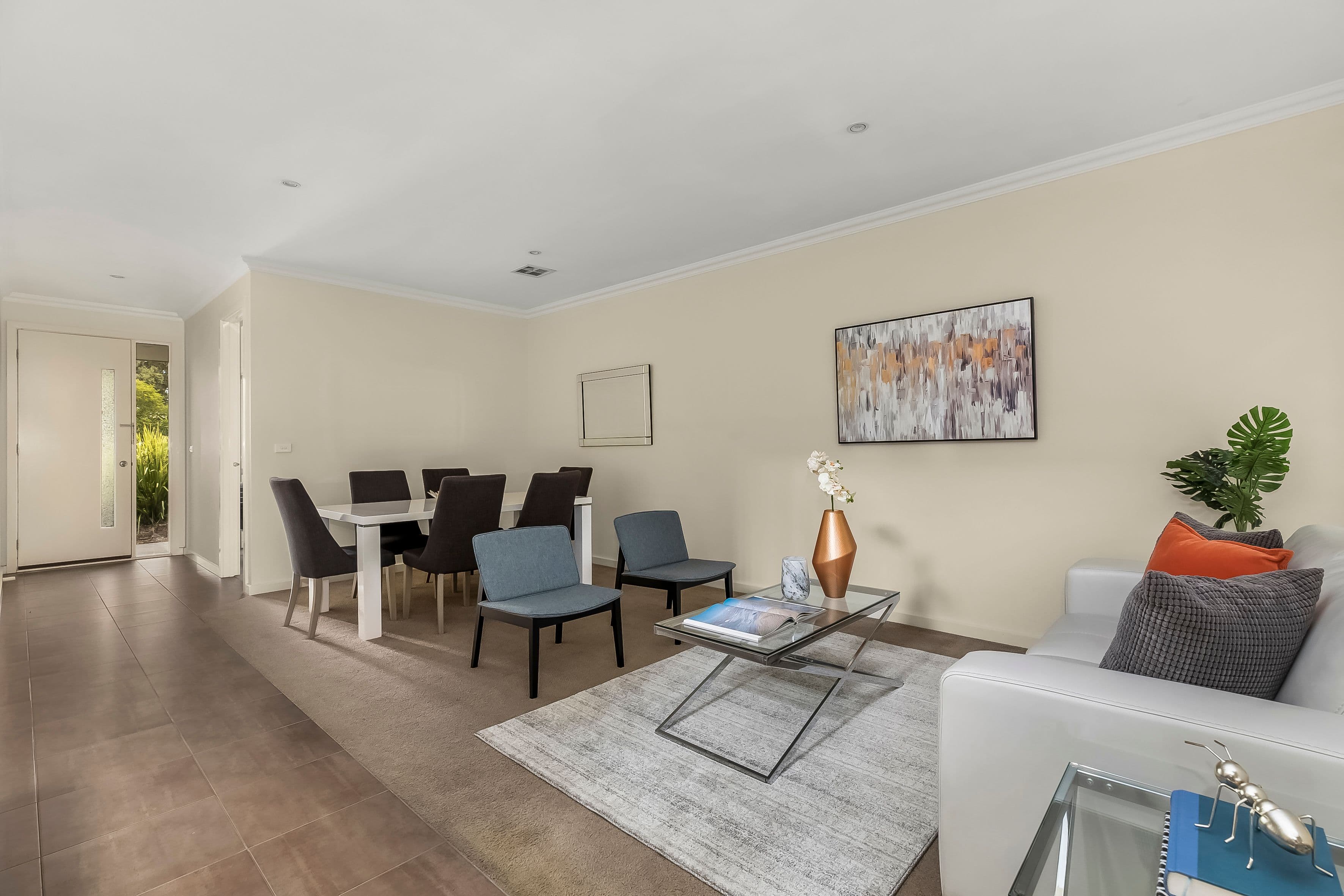 33 Panorama Drive, Forest Hill VIC 3131, Forest Hill - Thumbnail 2