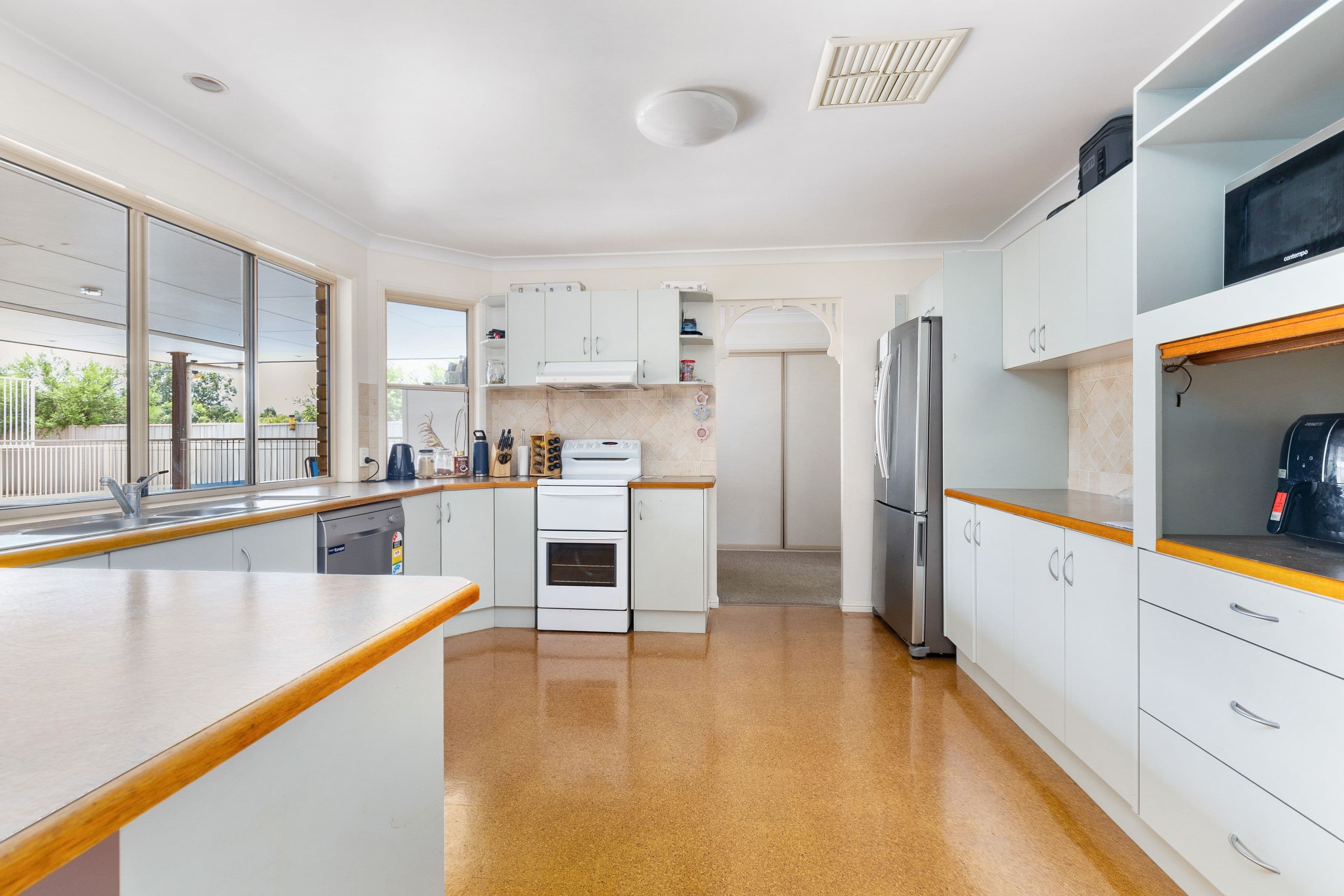 9 Kurrajong Close, Emerald QLD 4720, Emerald - Thumbnail 4