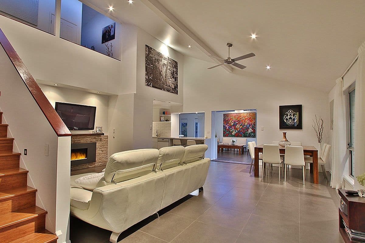 12 Ogilvie Street, Bundamba QLD 4304, Bundamba - Thumbnail 2