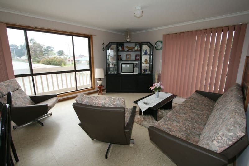 24 Carapooka Way, COWES VIC 3922, Cowes - Thumbnail 2