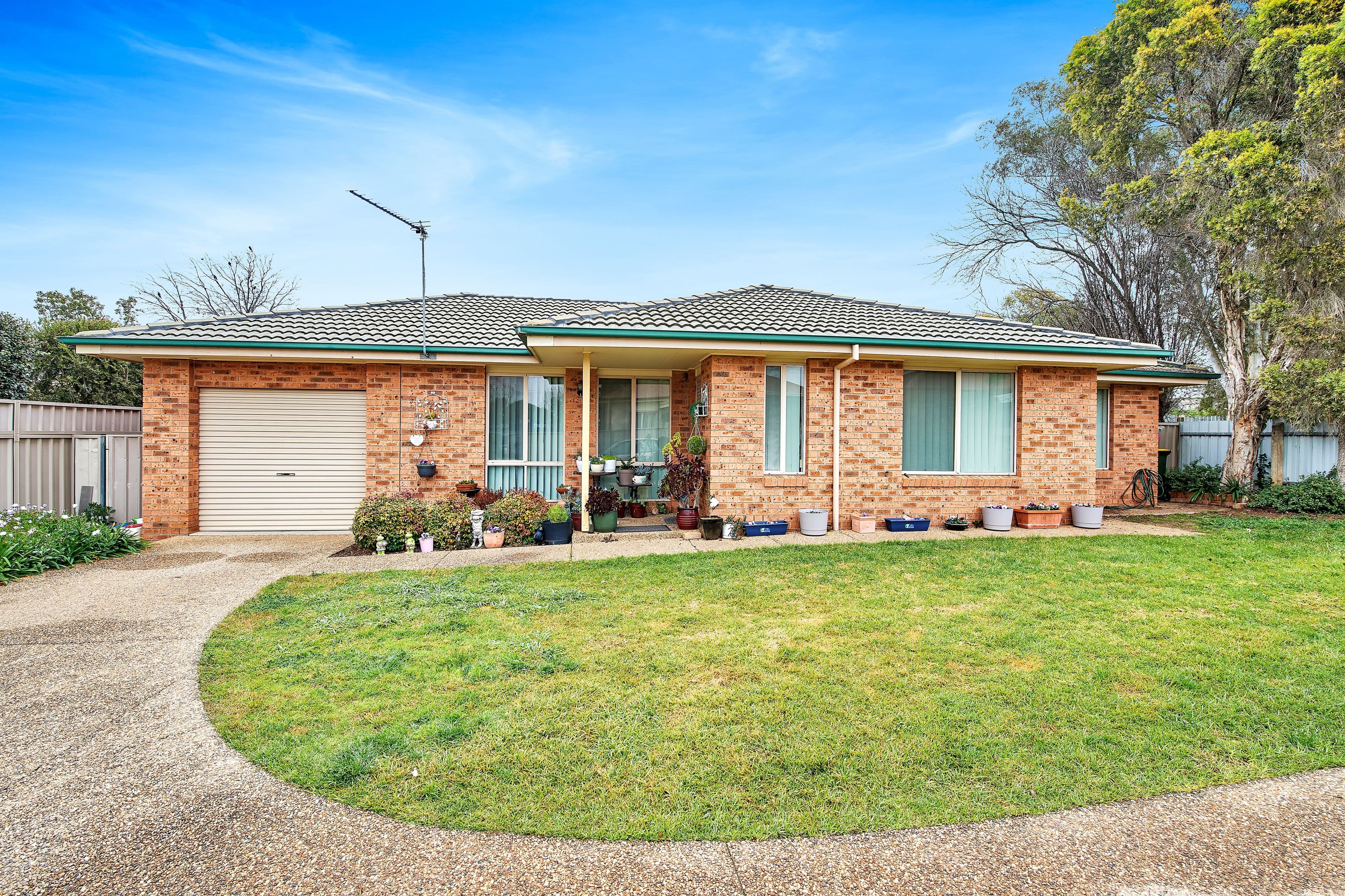 2/402 Lake Albert Road, Kooringal NSW 2650, Kooringal - Image 1