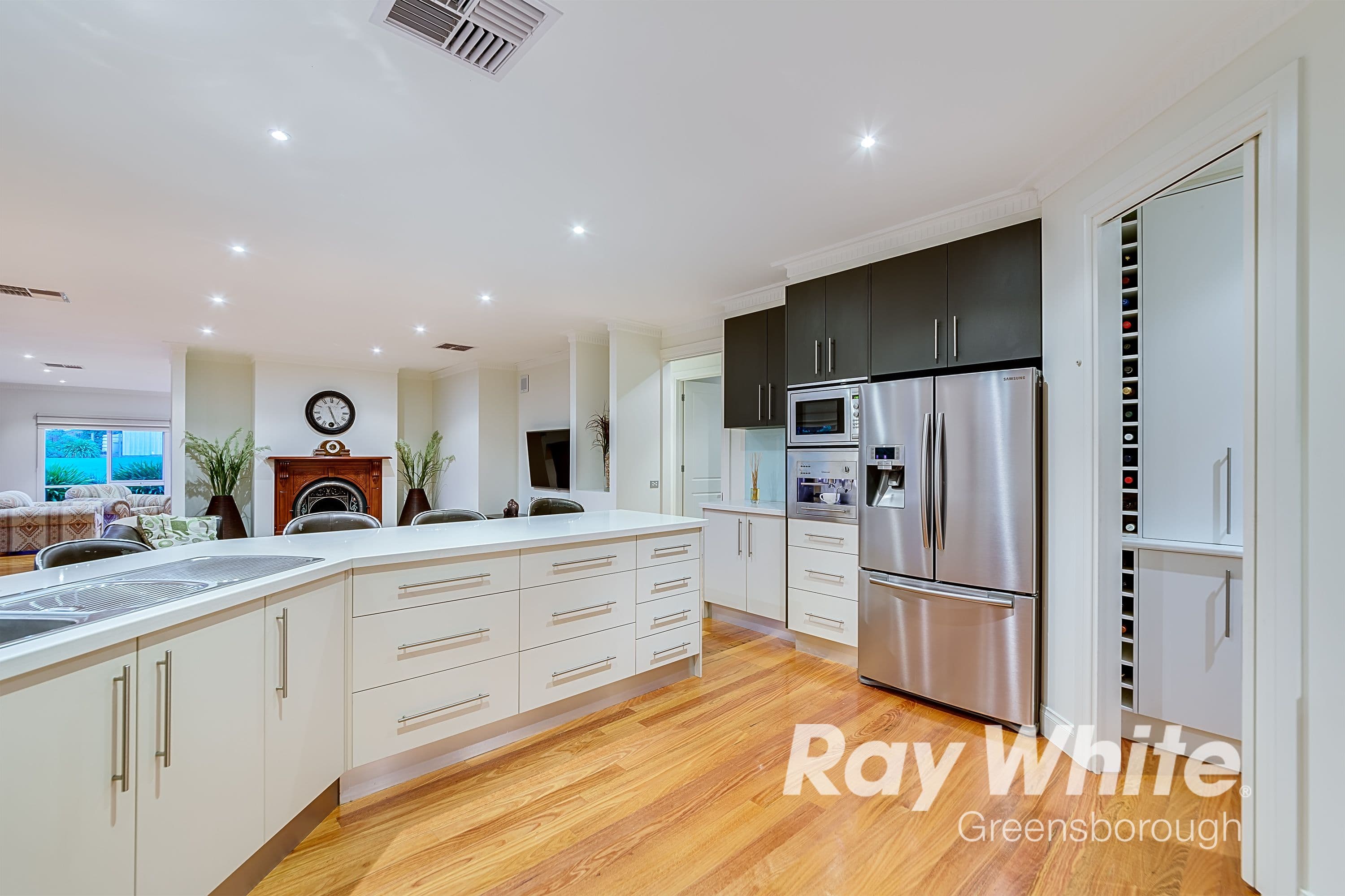 24 Tarawera Road, Doreen VIC 3754, Doreen - Thumbnail 4
