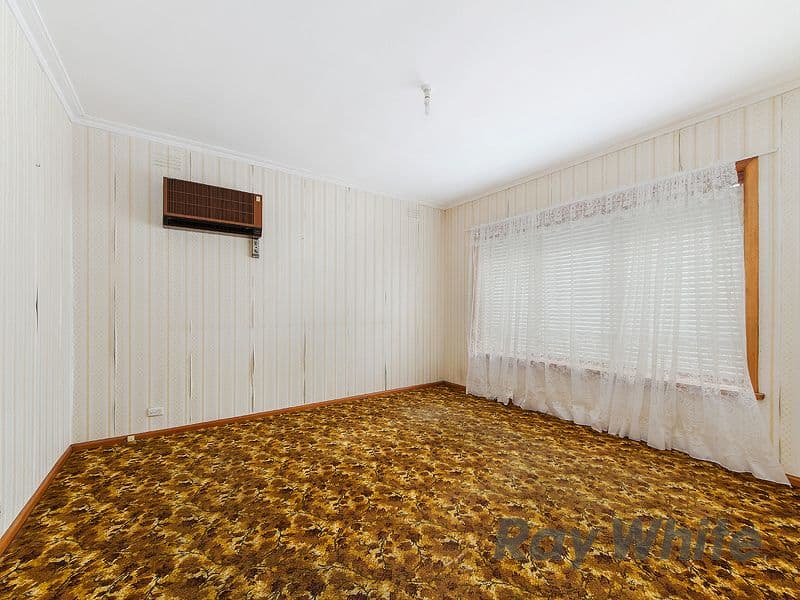 13 Conrad Street, St Albans VIC 3021, St Albans - Thumbnail 6