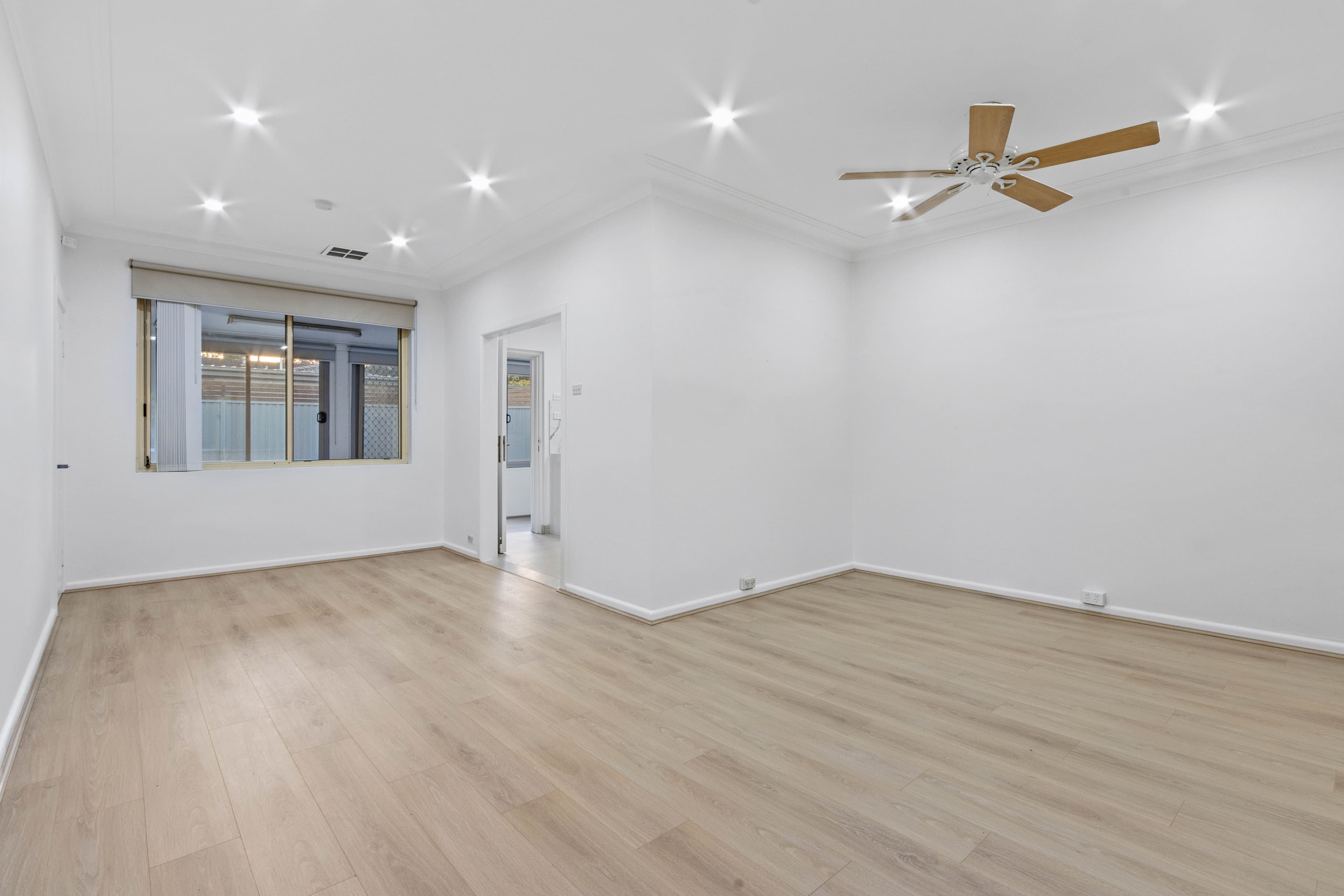 8 Firmstone Gardens, Arncliffe NSW 2205, Arncliffe - Thumbnail 7
