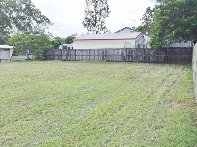 2 Maxwell Street, Point Vernon QLD 4655, Point Vernon - Thumbnail 6