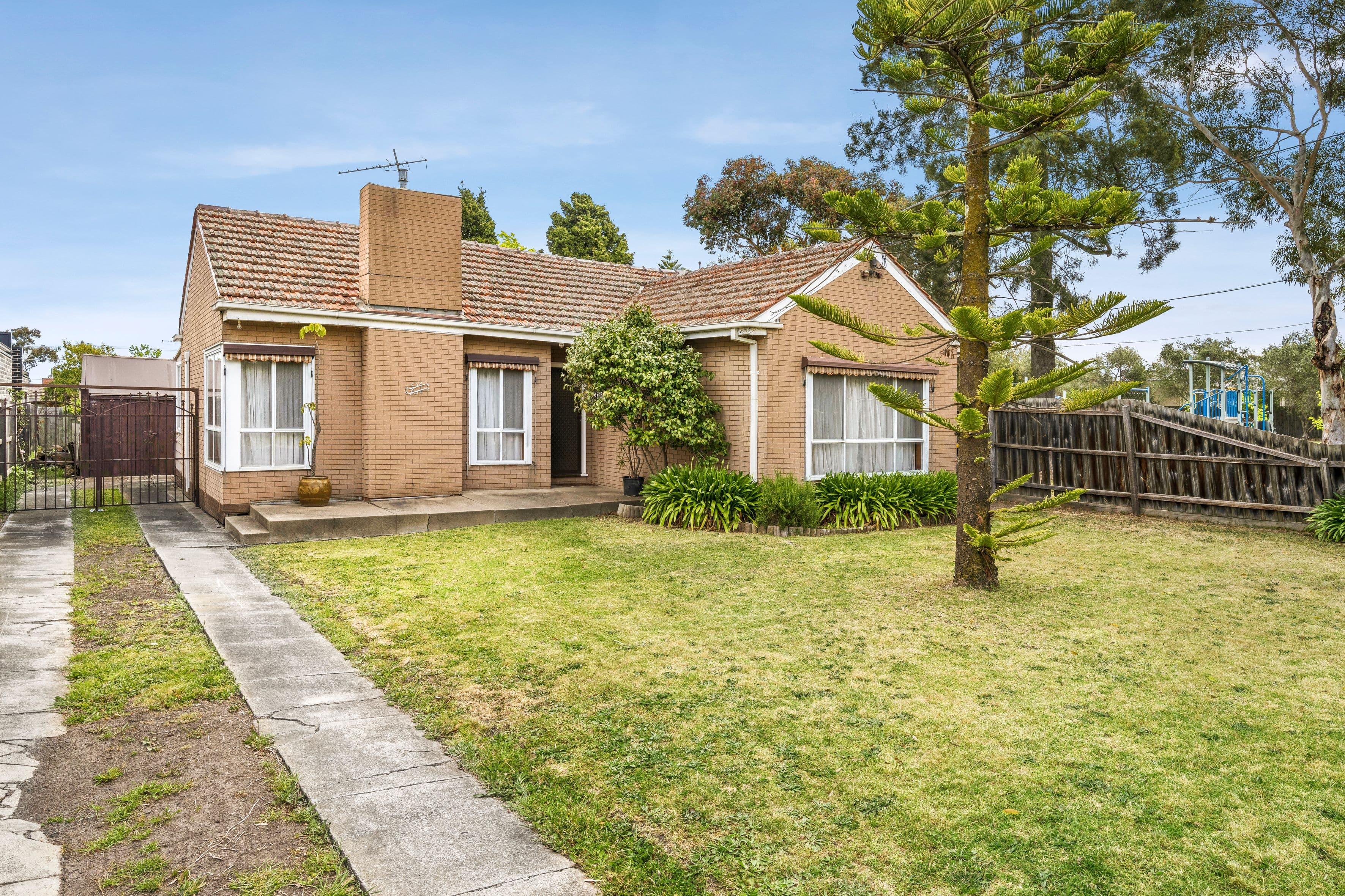 21 Anselm Grove, Glenroy VIC 3046, Glenroy - Image 1
