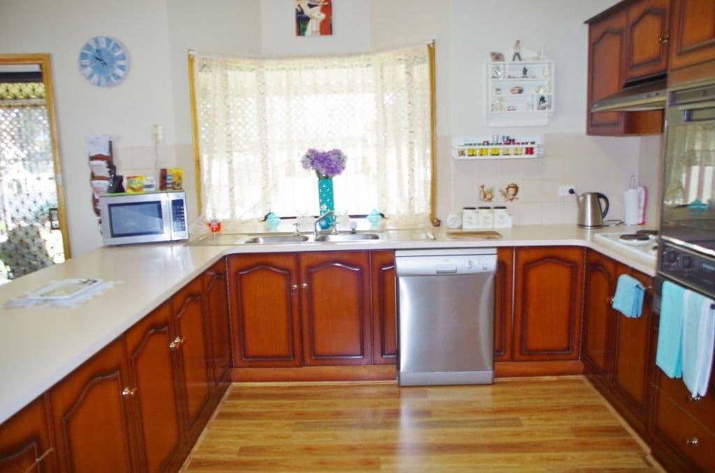 308 Renmark Avenue, Renmark SA 5341, Renmark - Thumbnail 3