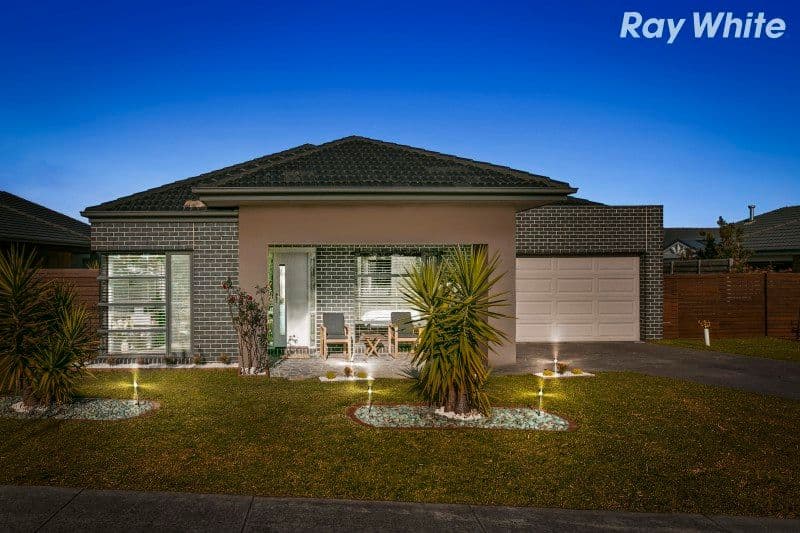 110 Livingstone Boulevard, Pakenham VIC 3810, Pakenham - Image 1