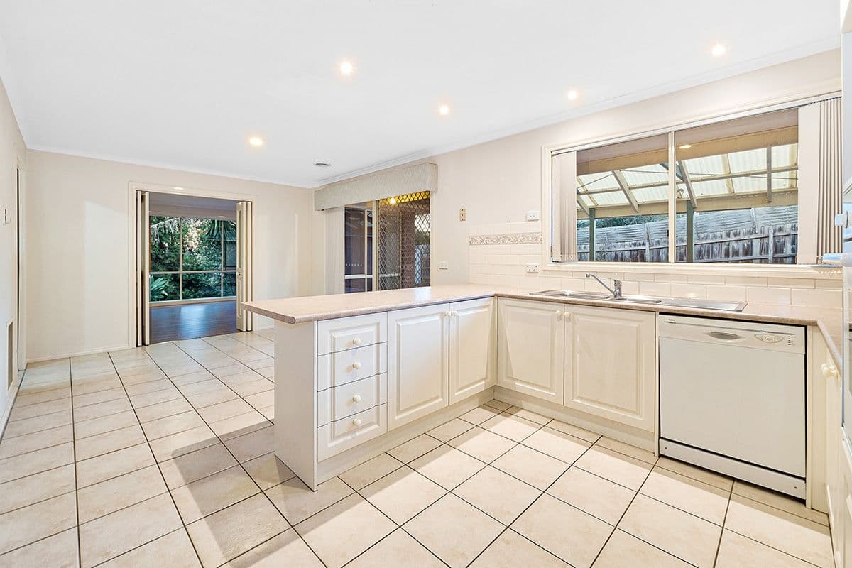 48 Earlsfield Drive, Berwick VIC 3806, Berwick - Thumbnail 6