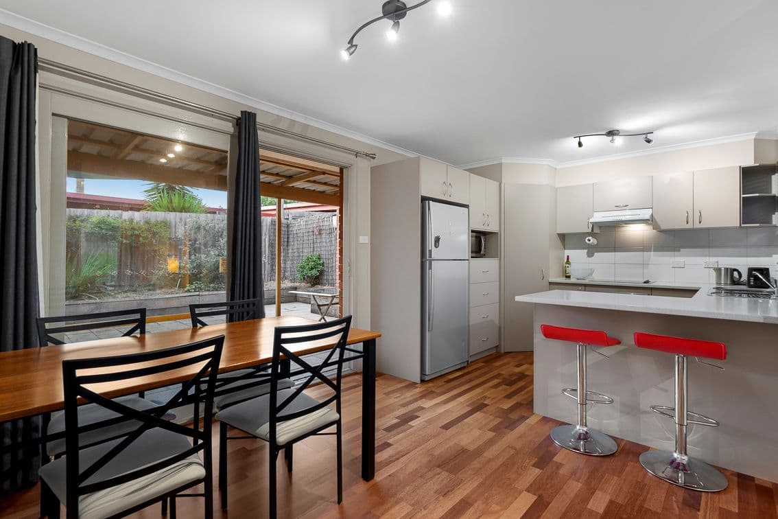 106 St Helena Road, Briar Hill VIC 3088, Briar Hill - Thumbnail 3