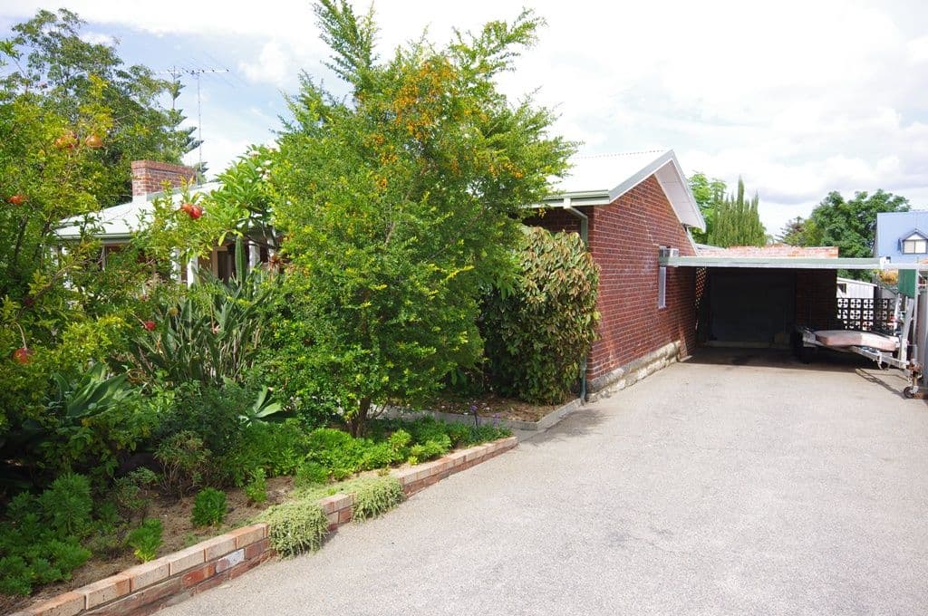49 Hillsborough Drive, NOLLAMARA WA 6061, Nollamara - Thumbnail 6