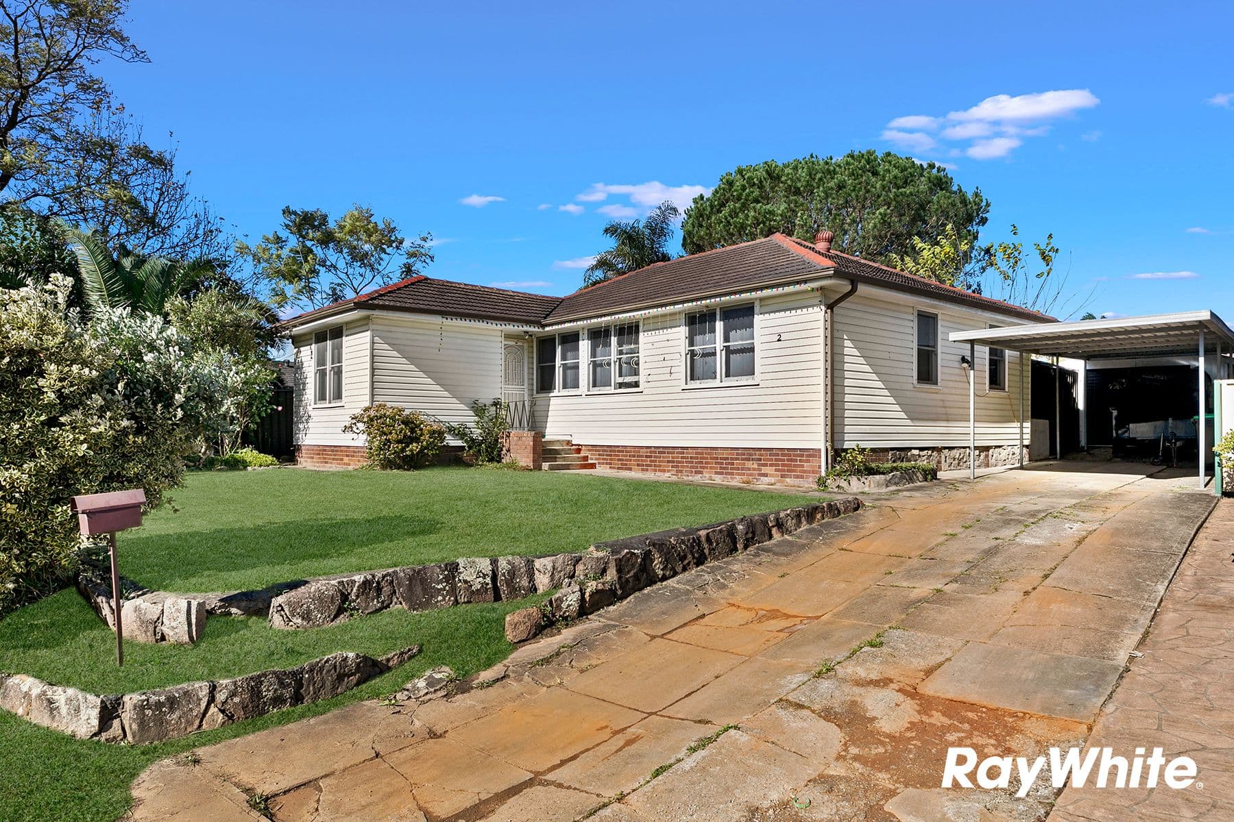 2 Sullivan Avenue, Lurnea NSW 2170, Lurnea - Thumbnail 2