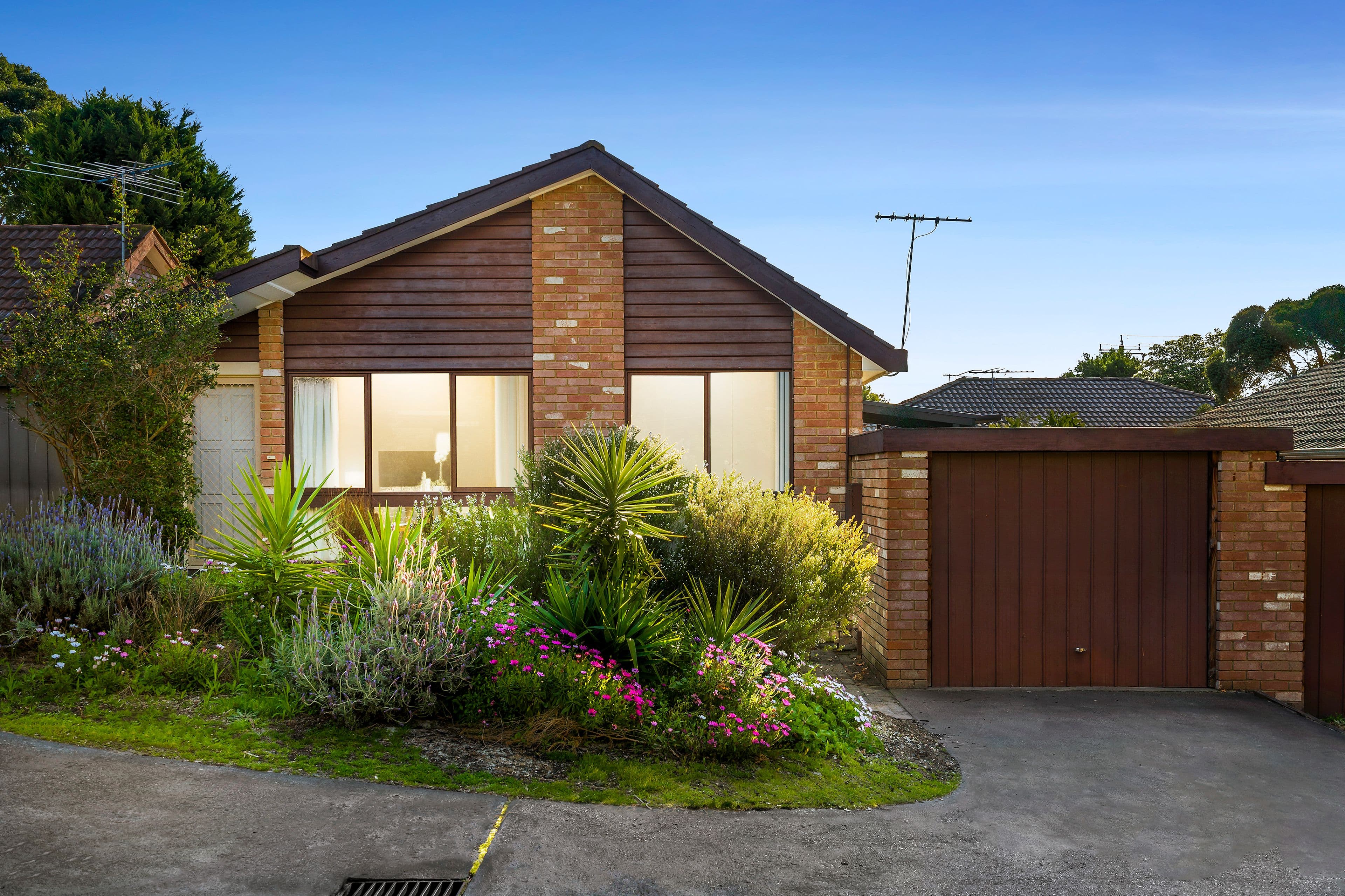 10-12 Bloom Street, Frankston VIC 3199, Frankston - Image 1