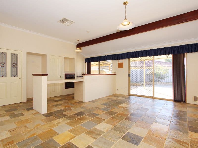 6 Desault Cove, BALLAJURA WA 6066, Ballajura - Thumbnail 7