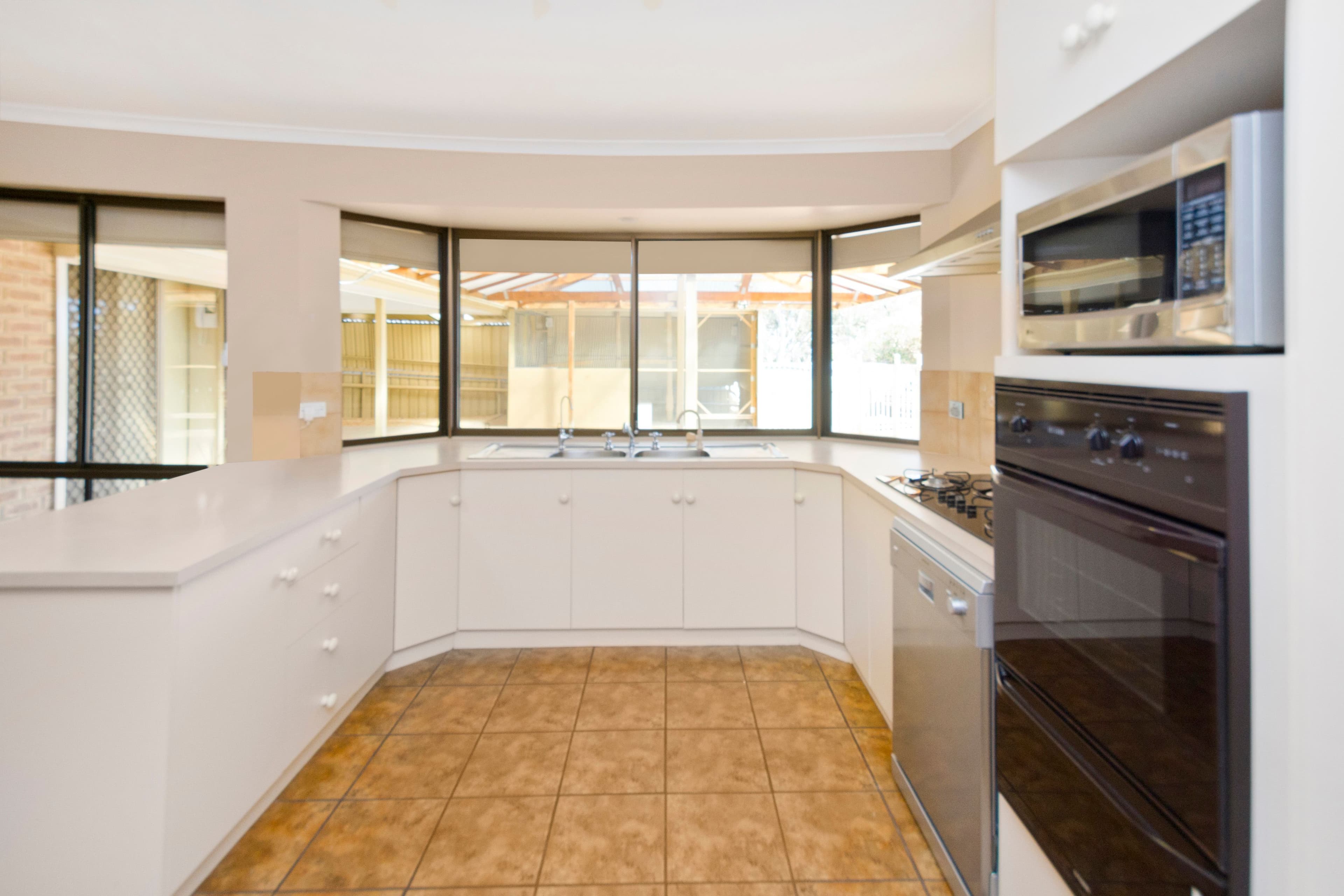 6 Christobel Court, Craigmore SA 5114, Craigmore - Thumbnail 3