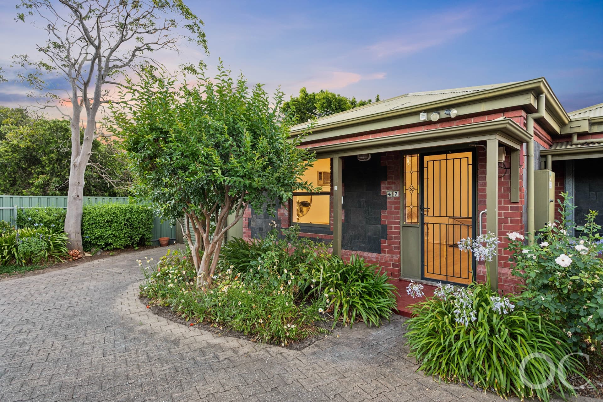 1/3 East Parade, Kingswood - Image 1