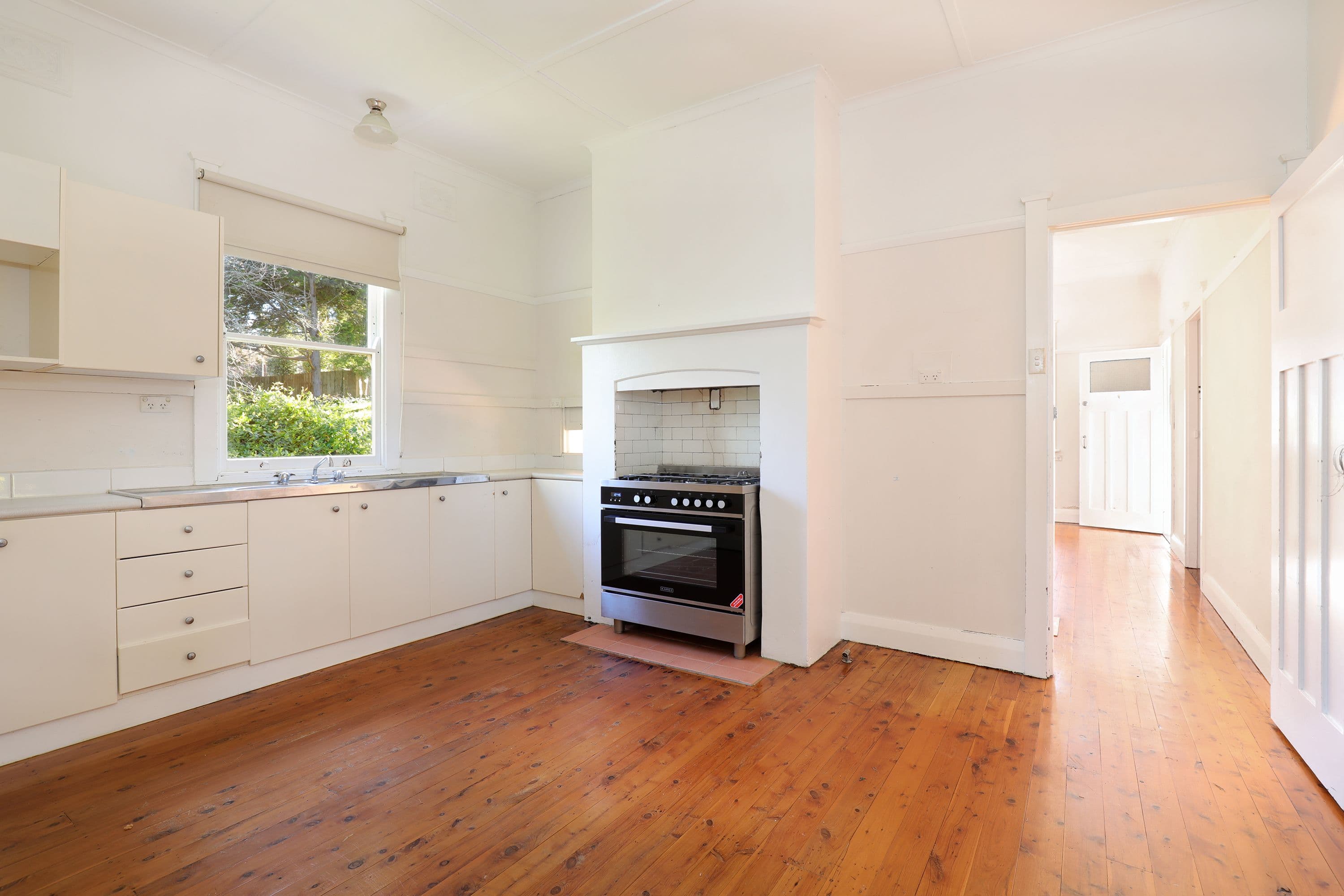 25 Hat Hill Road, Blackheath NSW 2785, Blackheath - Thumbnail 3