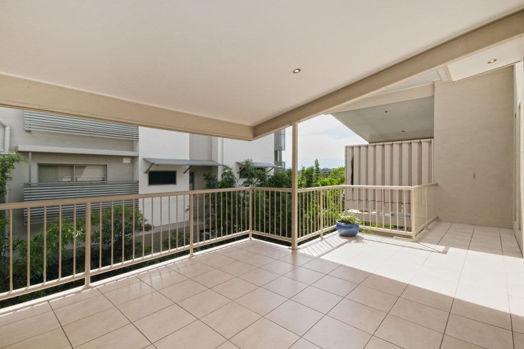 76 Durham Street, ST LUCIA QLD 4067, St Lucia - Thumbnail 3